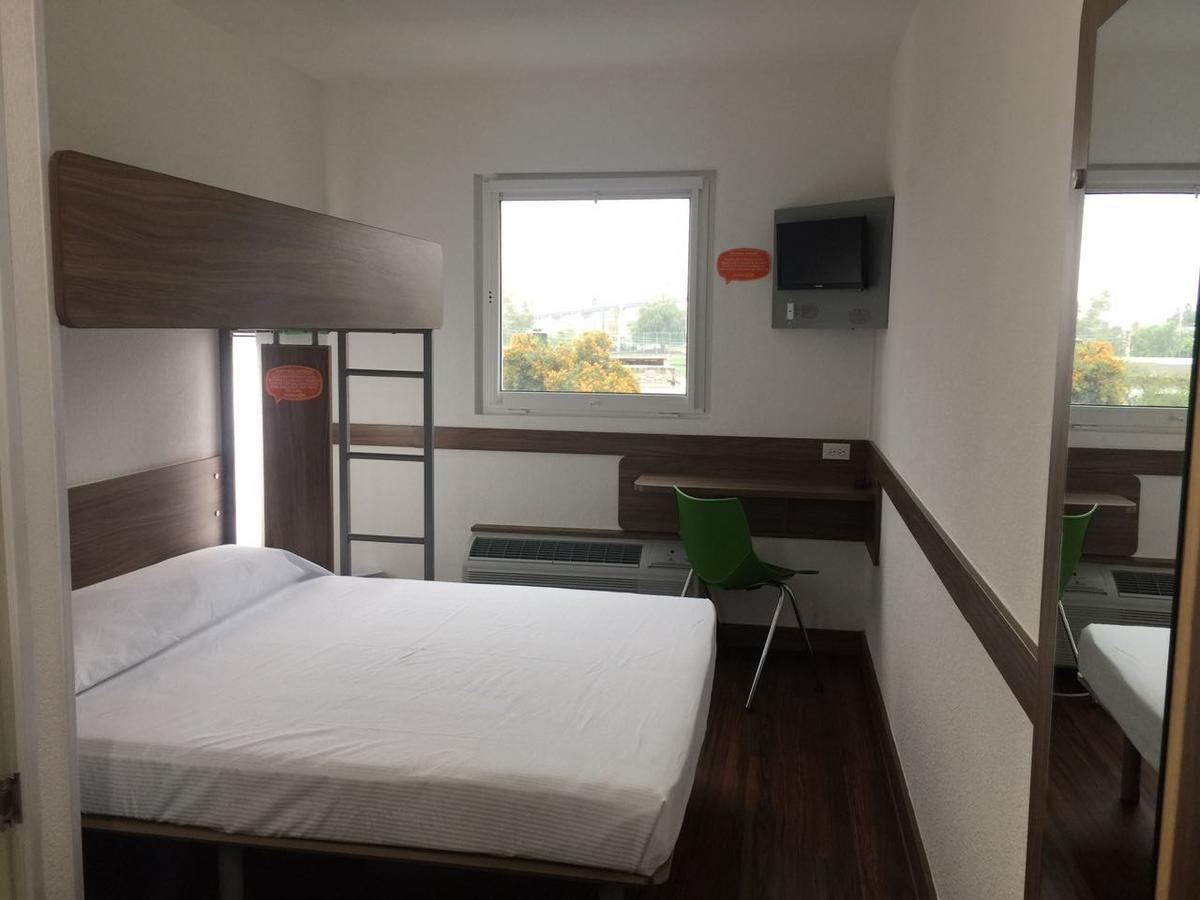 Hotel Hi! Querétaro Екстериор снимка