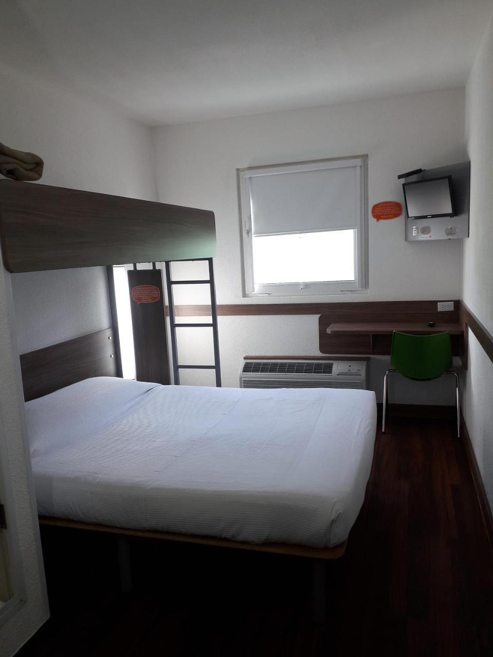 Hotel Hi! Querétaro Екстериор снимка